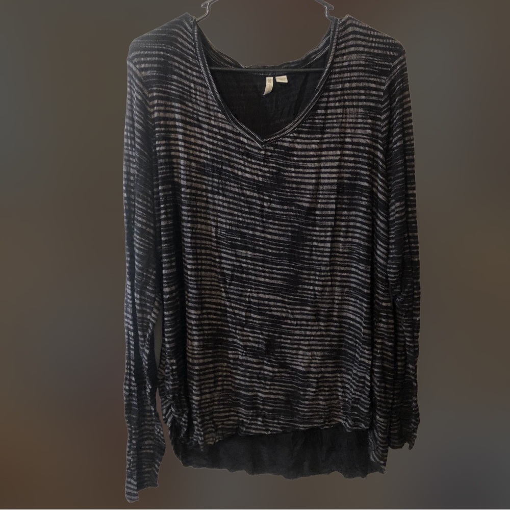 Cato 18/20 Long Sleeve Black Pin Striped Blouse Top - Ruched Sides - Comfy